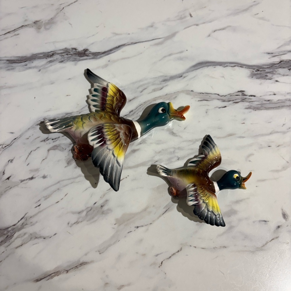 Vintage Ceramic ducks wall hanging anthropomorphic Lefton Duck Mom & baby
